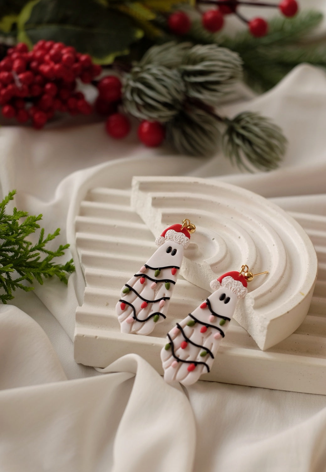 Merry Ghosts Around