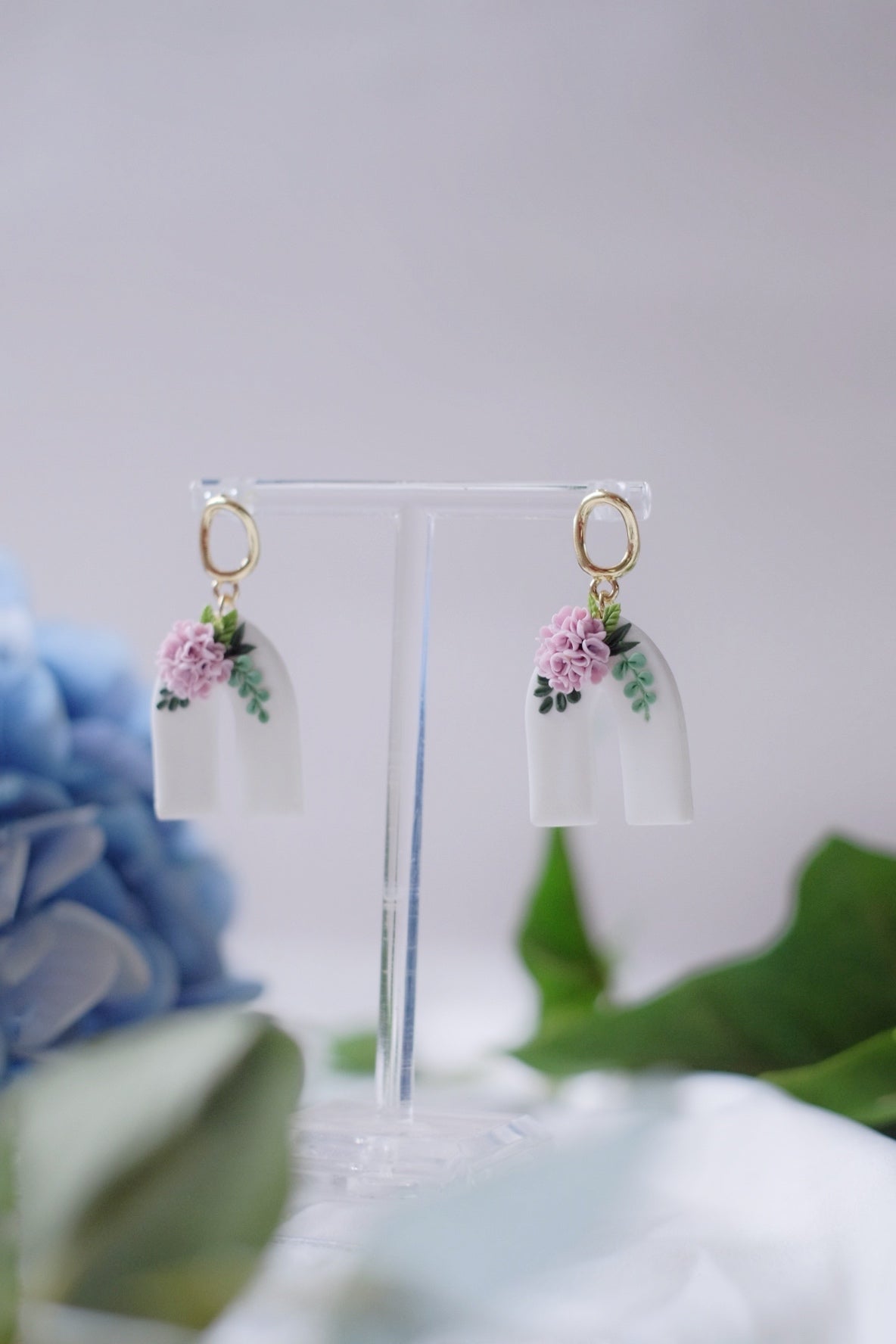 Blushing Hydrangea Trellis Earrings