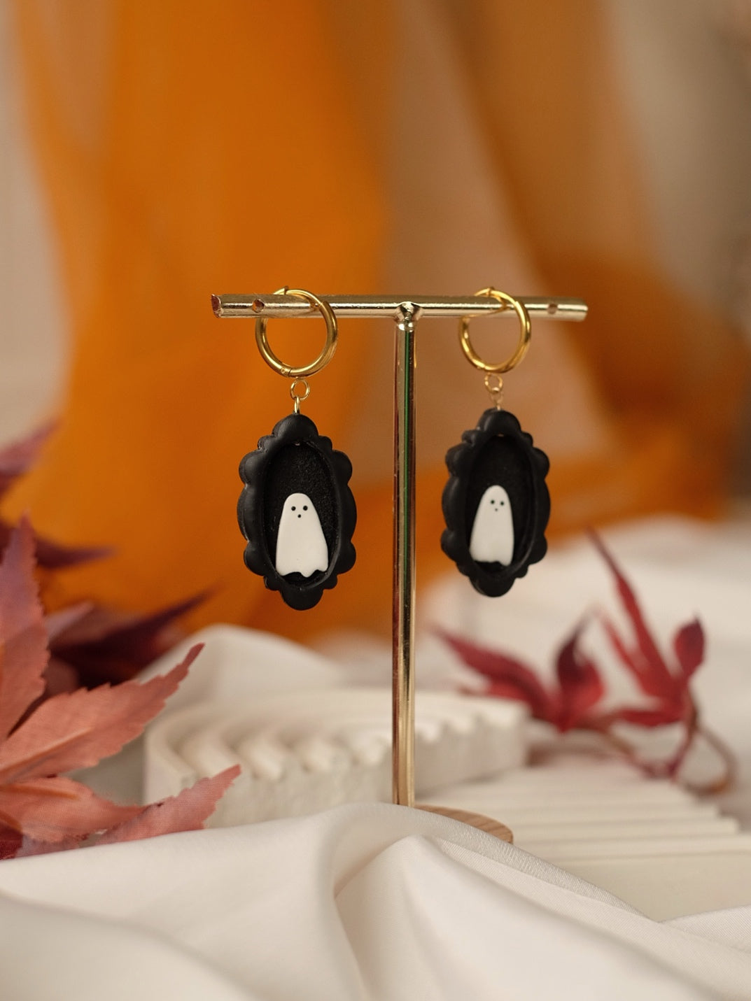 Ghost-in-a-Frame Hoops