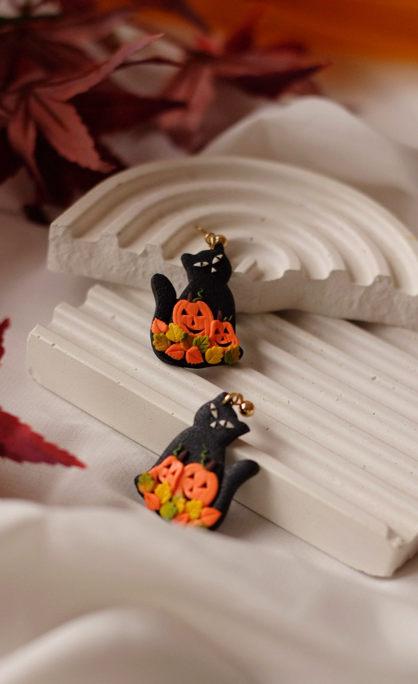The Jack-o'-Lantern Kitties Earrings