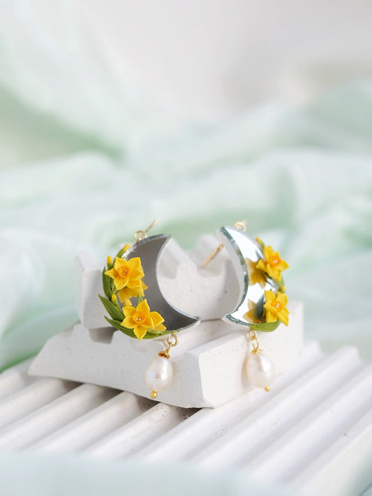 Daffodil Luna Blooms