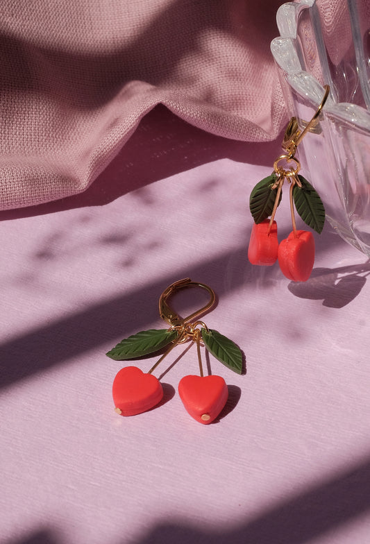 Kissing Cherries