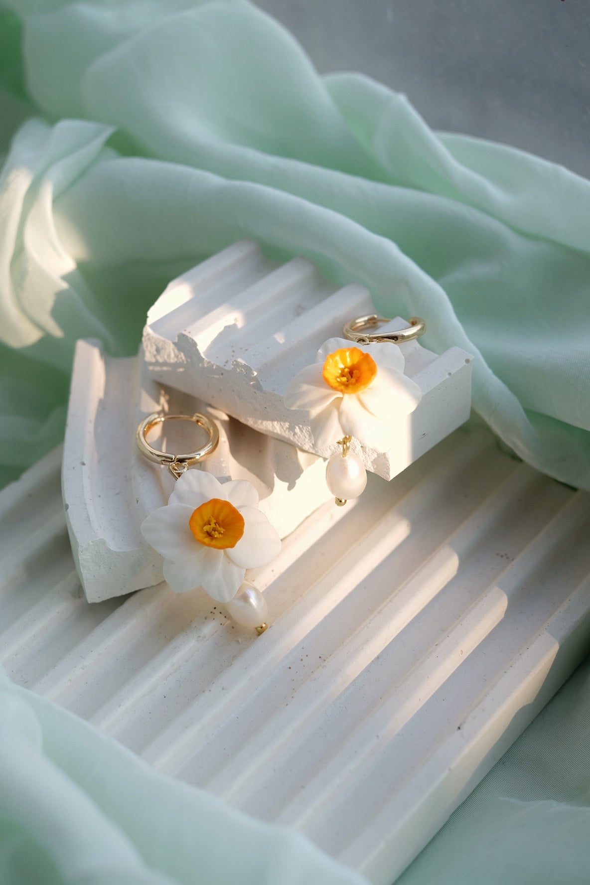 Pearl Narcissus Drops