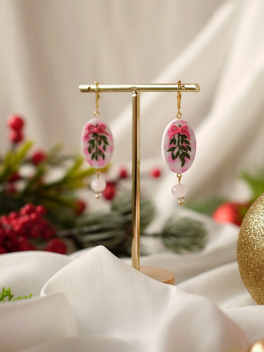 Ribbon and Holly Drops