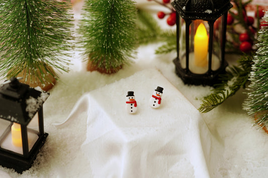 Snowman Studs